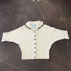 ❤Kimchi & Blue Sweater - Size Small